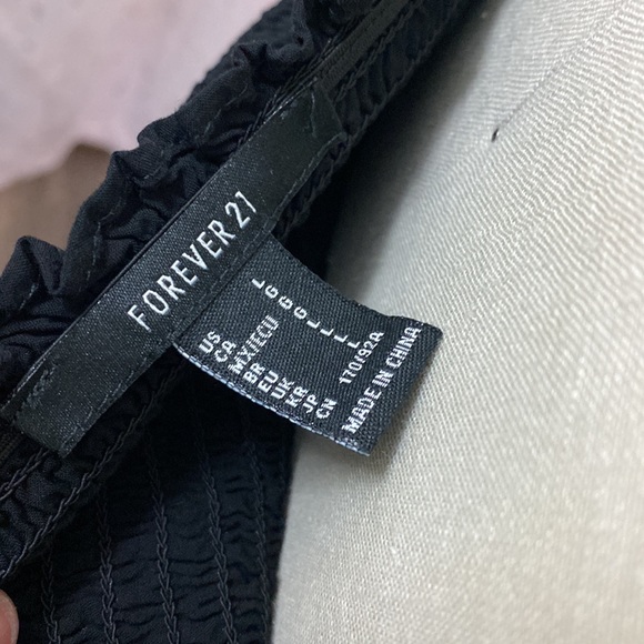 Off the shoulder tube top. Embroidered Flowers Top - Picture 5 of 5